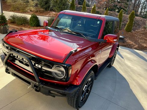Used 2022 Ford Bronco Outer Banks image 9