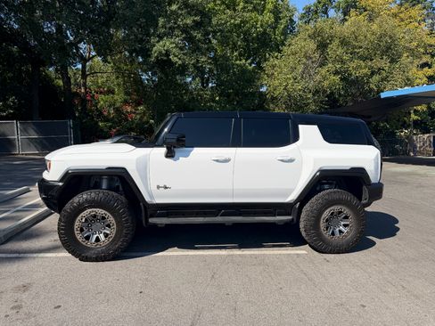 Used 2025 GMC Hummer EV 3X AWD/4WD image 1