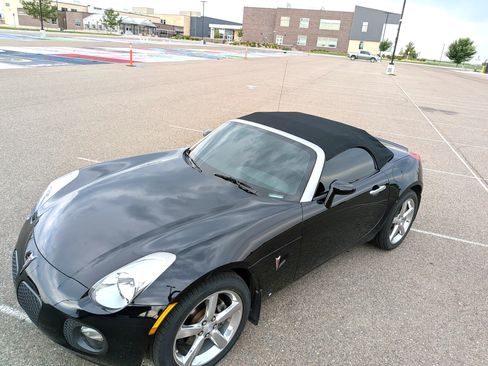 Used 2007 Pontiac Solstice GXP w/ Premium Package RWD image 1