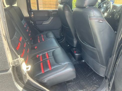 Used 2013 Jeep Wrangler Unlimited Sport AWD/4WD image 21