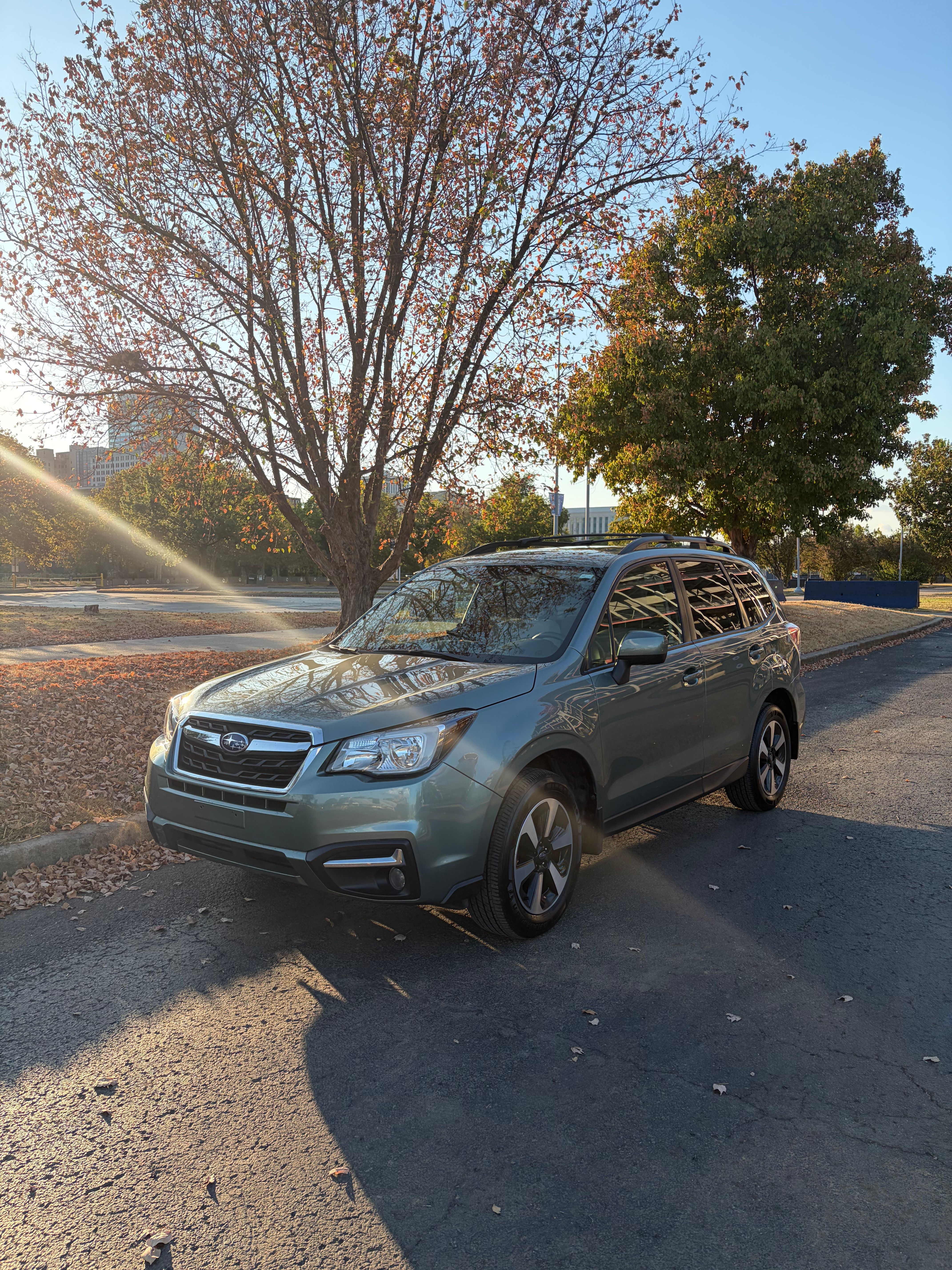 Used 2017 Subaru Forester 2.5i Premium AWD/4WD image 1