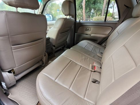 Used 2001 Toyota 4Runner Limited image 8