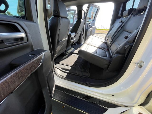 Used 2021 GMC Sierra 1500 Denali w/ Denali Ultimate Package AWD/4WD image 10