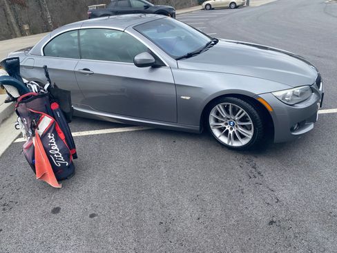 Used 2011 BMW 335i Convertible image 14