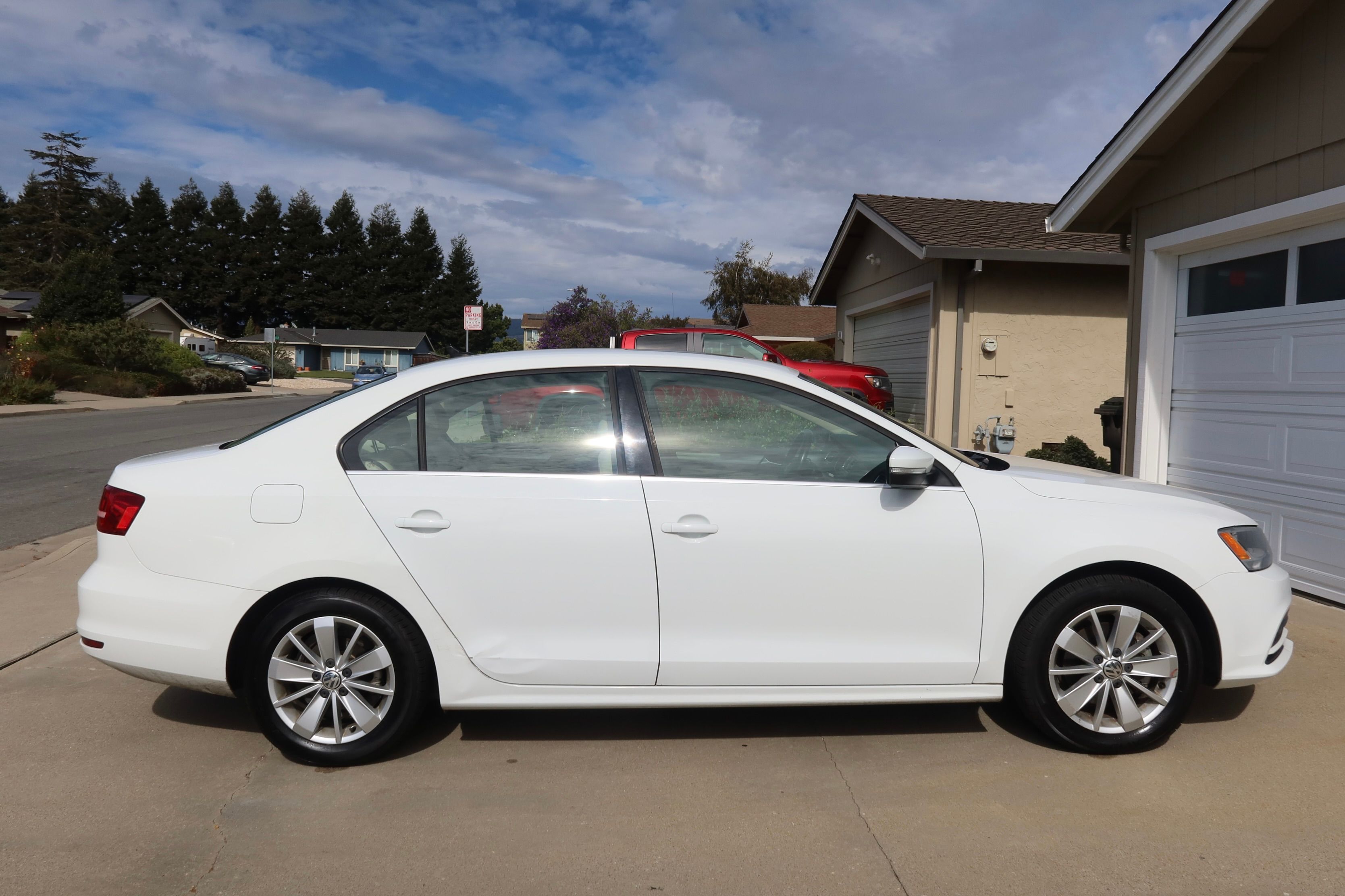 Used 2015 Volkswagen Jetta SE FWD image 11