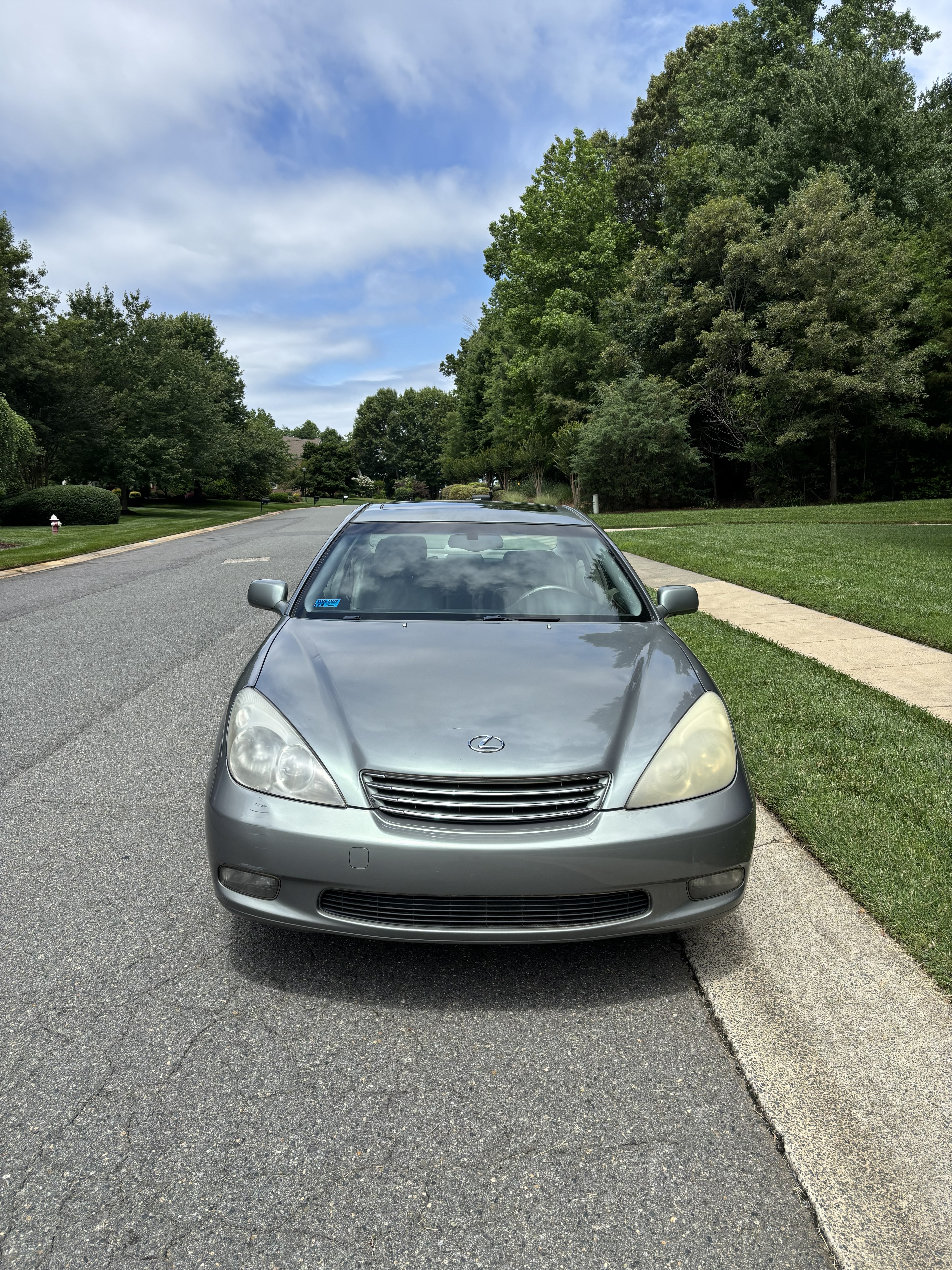 Used 2003 Lexus ES 330 w/ Premium Pkg FWD image 1