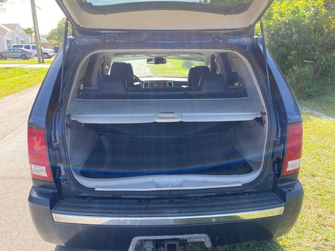 Used 2008 Jeep Grand Cherokee Limited w/ Trailer Tow Group IV image 16