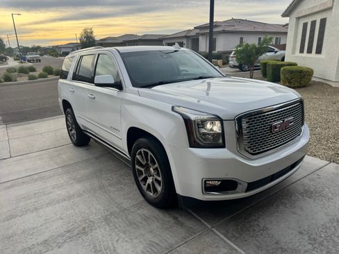 Used 2016 GMC Yukon Denali w/ Open Road Package image 5