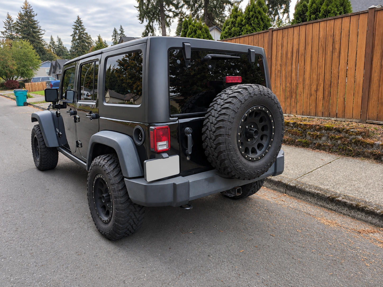 Used 2017 Jeep Wrangler Unlimited Sport w/ Quick Order Package 24S AWD/4WD image 15