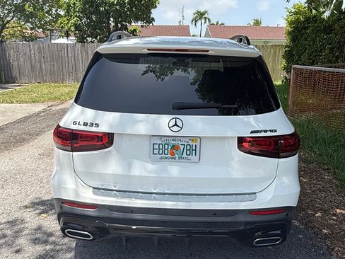 Used 2023 Mercedes-Benz GLB 250 image 5