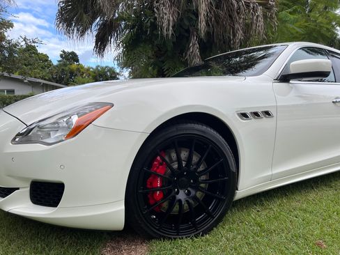 Used 2016 Maserati Quattroporte GTS image 9