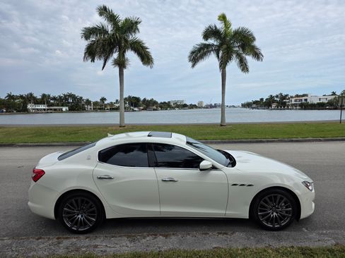 Used 2018 Maserati Ghibli image 6