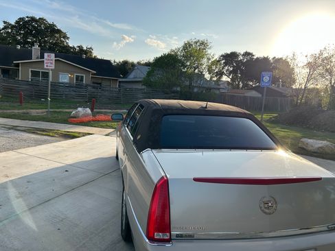 Used 2008 Cadillac DTS image 14