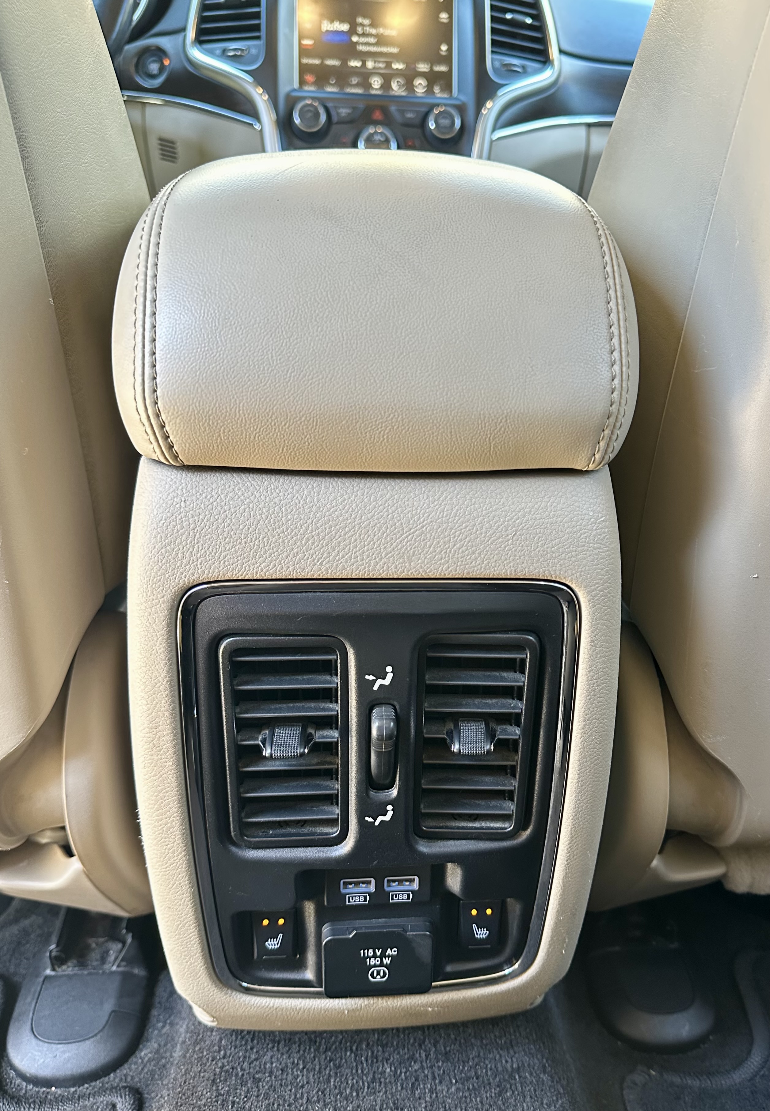Used 2015 Jeep Grand Cherokee Limited w/ Luxury Group II AWD/4WD image 18