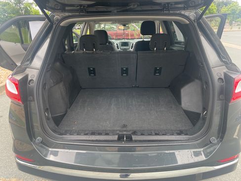 Used 2019 Chevrolet Equinox LT AWD/4WD image 11