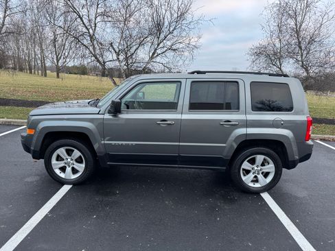 Used 2014 Jeep Patriot Sport w/ Power Value Group image 5