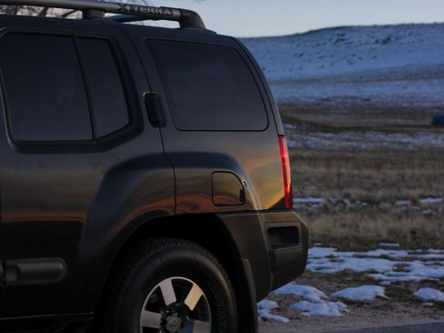 Used 2011 Nissan Xterra PRO-4X w/ Pro-4x Leather Pkg image 9