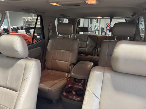 Used 2006 Toyota Sequoia Limited image 11