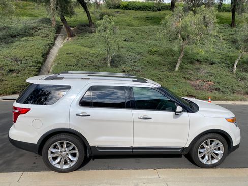 Used 2013 Ford Explorer Limited image 1