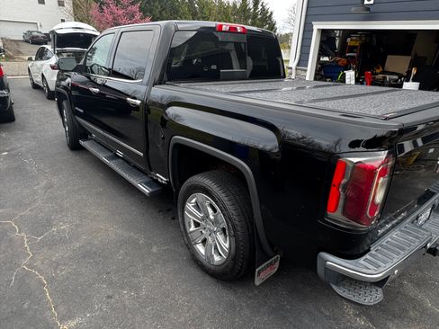 Used 2017 GMC Sierra 1500 SLT AWD/4WD image 2