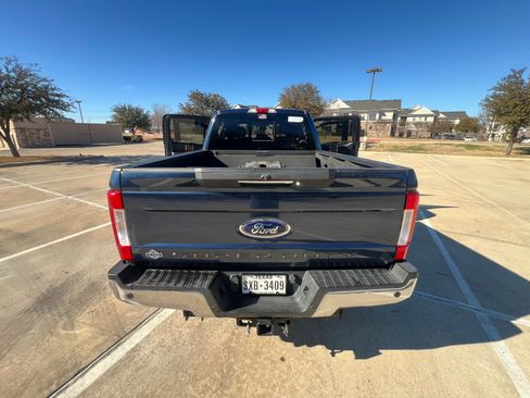 Used 2017 Ford F350 Lariat w/ Lariat Ultimate Package AWD/4WD image 9