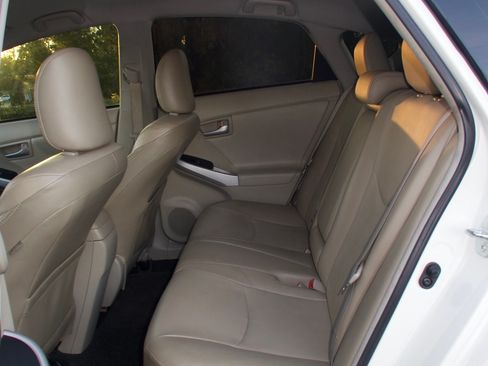 Used 2014 Toyota Prius Four image 14