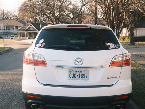 Used 2012 MAZDA CX-9 Grand Touring w/ Moonroof & Bose Audio Pkg image 5