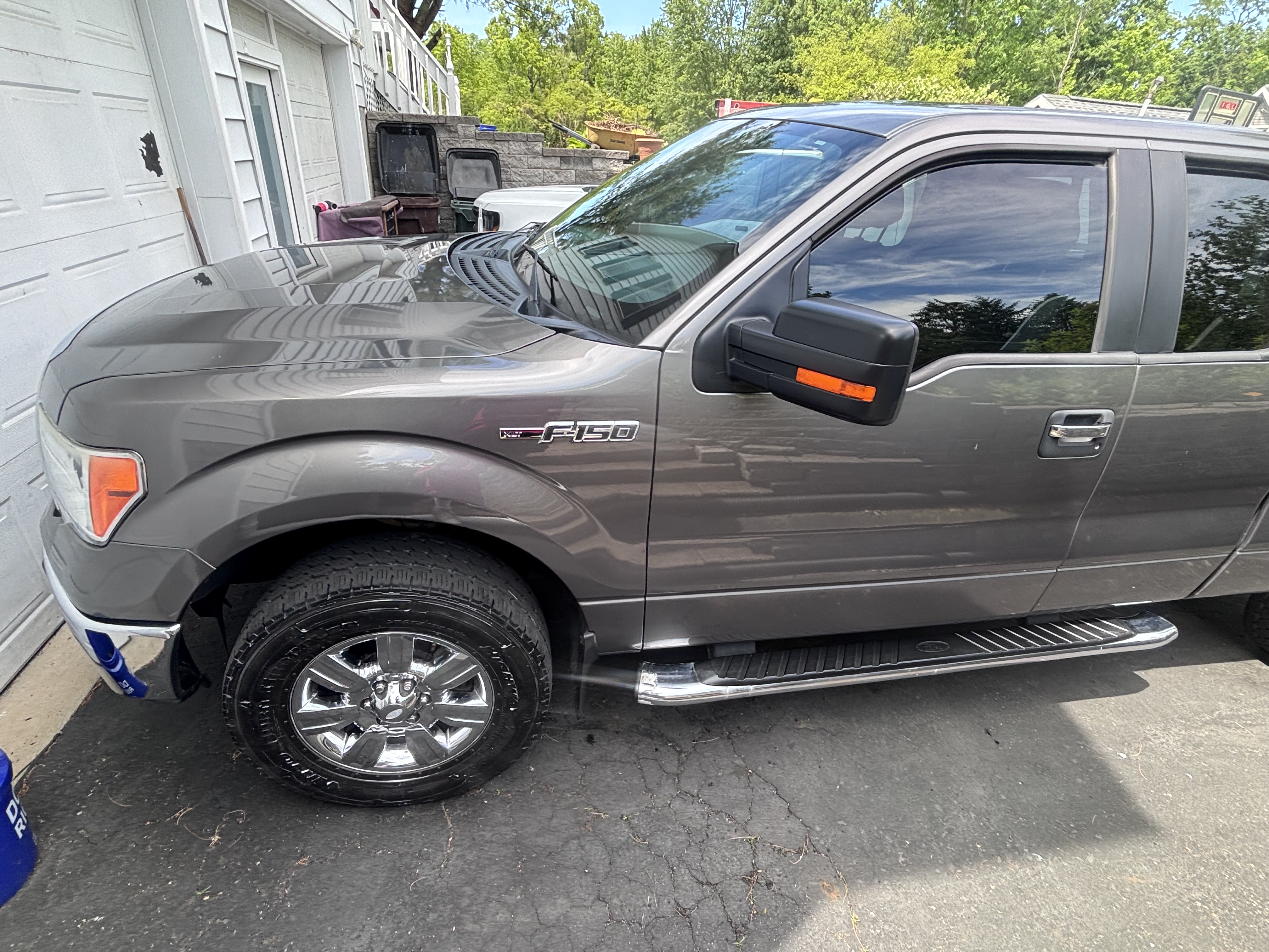 Used 2012 Ford F150 XLT w/ XLT Chrome Pkg AWD/4WD image 5