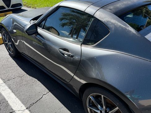 Used 2017 MAZDA MX-5 Miata RF Grand Touring image 8