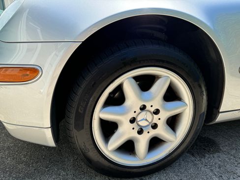 Used 2002 Mercedes-Benz C 240 Sedan image 12