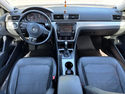 Used 2013 Volkswagen Passat TDI SE image 12