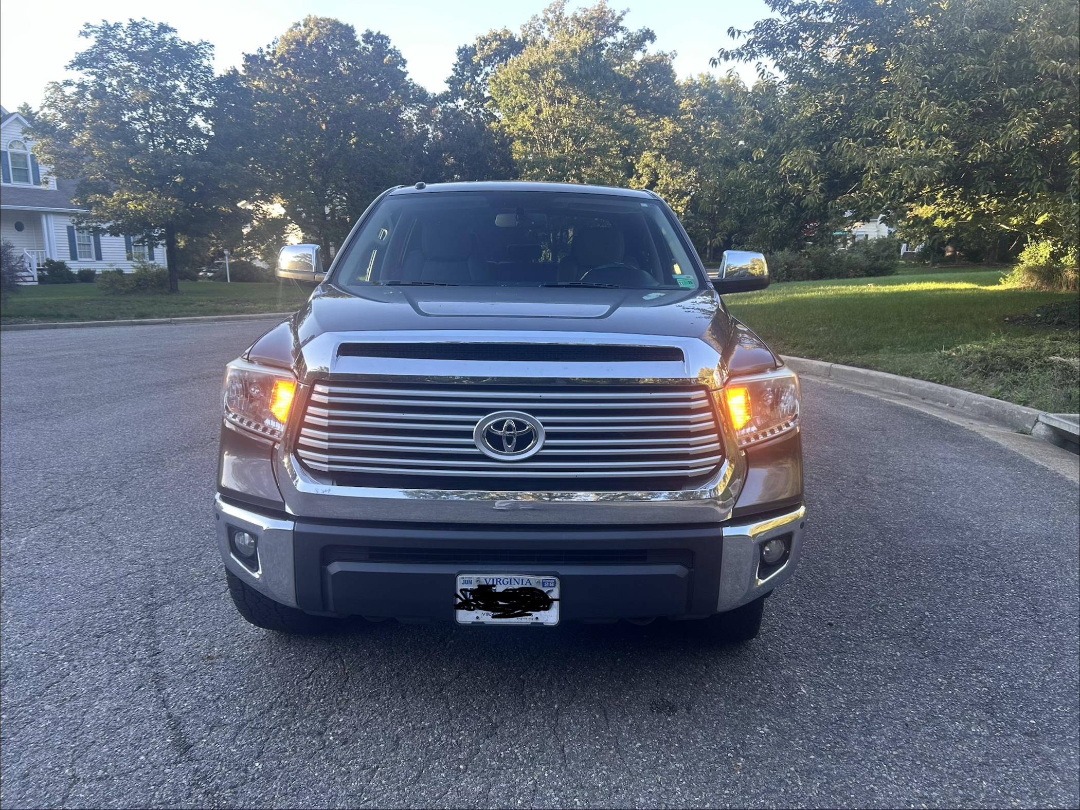 Used 2015 Toyota Tundra Limited w/ Limited Premium Package AWD/4WD image 23