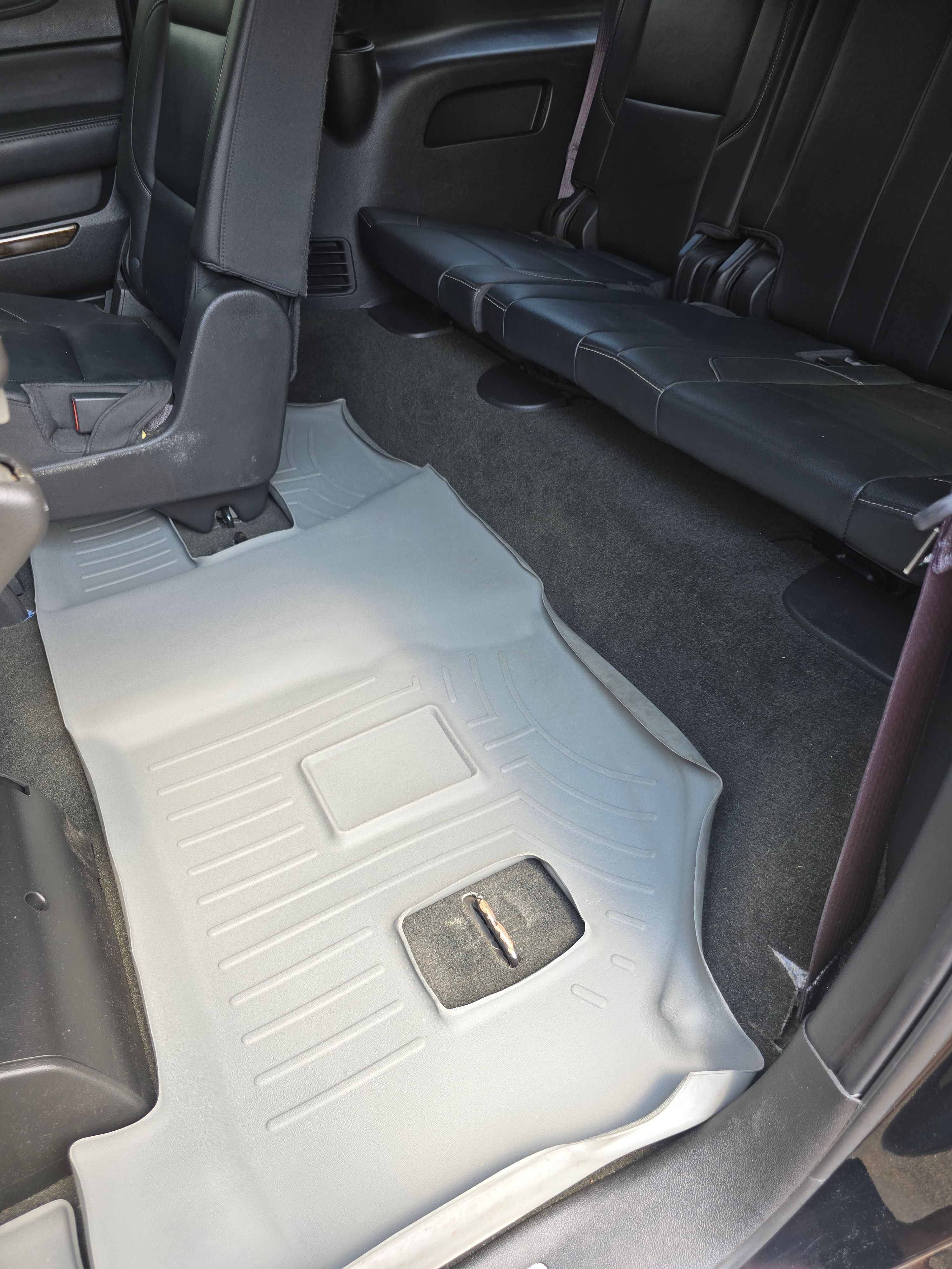 Used 2016 Chevrolet Suburban LT w/ Luxury Package RWD image 11