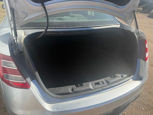 Used 2013 Ford Taurus Limited image 18