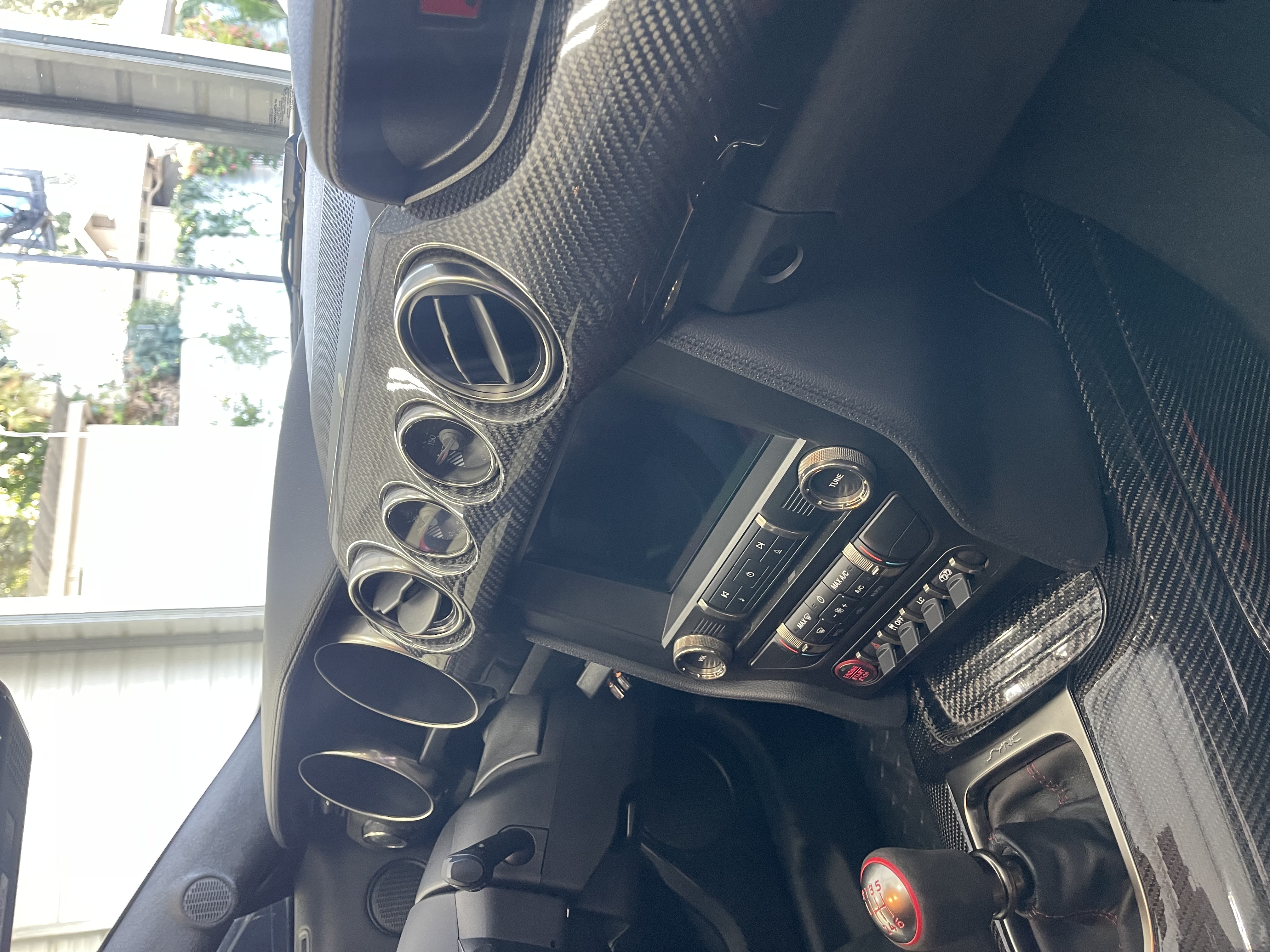 Used 2019 Ford Mustang Shelby GT350R w/ GT350R Equipment Group 920A RWD image 20