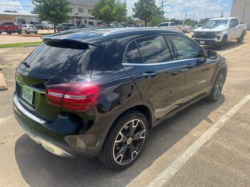 Used 2018 Mercedes-Benz GLA 250 image 5
