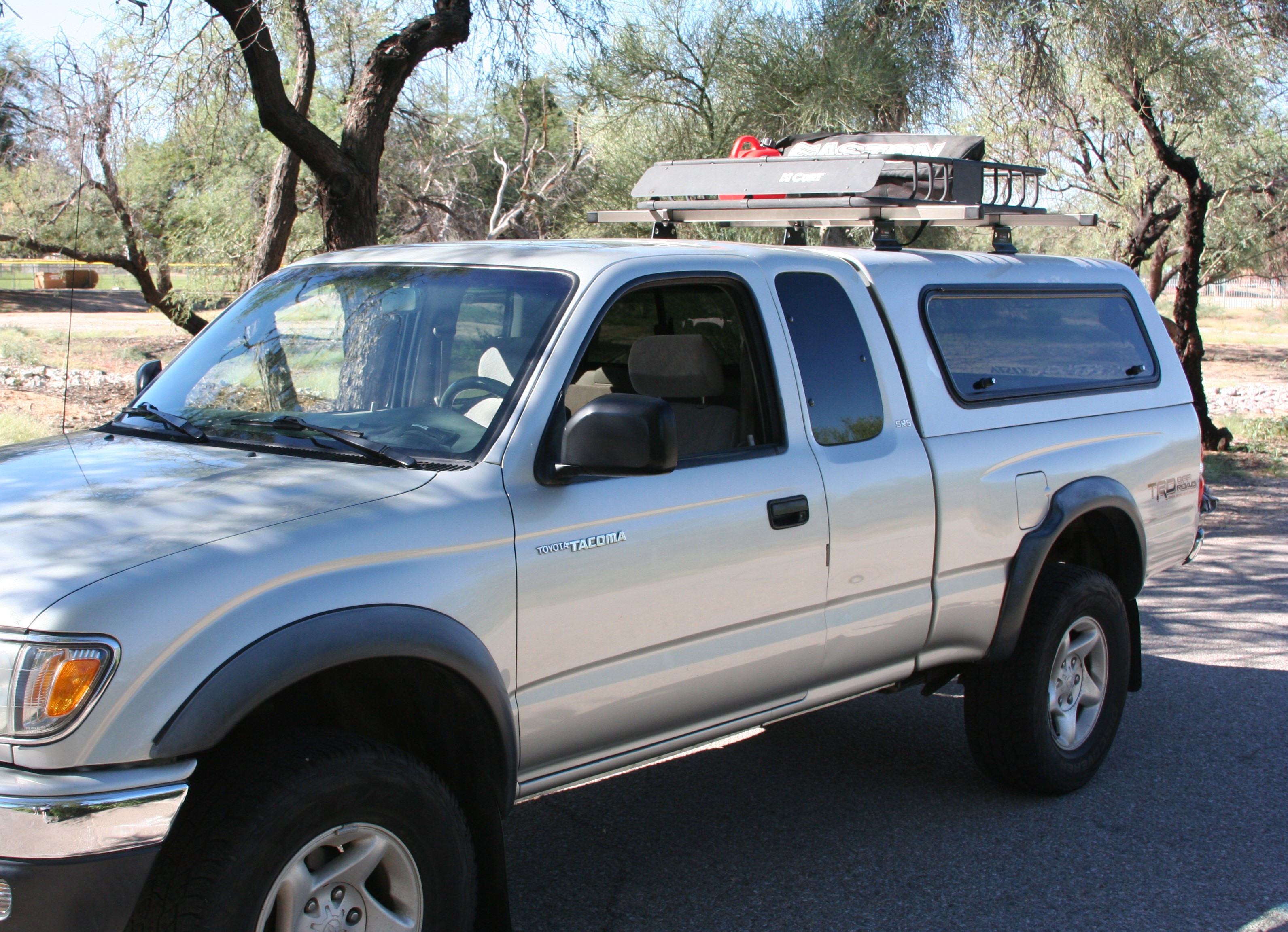 Used 2001 Toyota Tacoma PreRunner RWD image 9