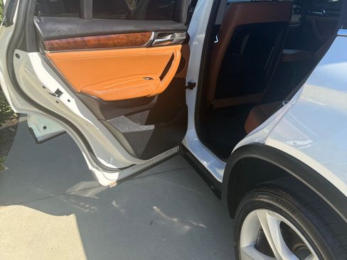 Used 2016 BMW X4 xDrive28i image 9