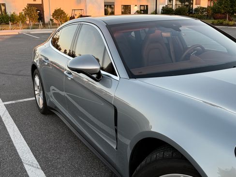 Used 2021 Porsche Panamera 4 image 20