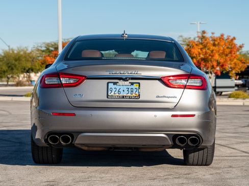 Used 2017 Maserati Quattroporte S GranLusso Q4 image 10