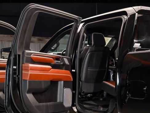 Used 2024 GMC Sierra 2500 Denali Ultimate image 32