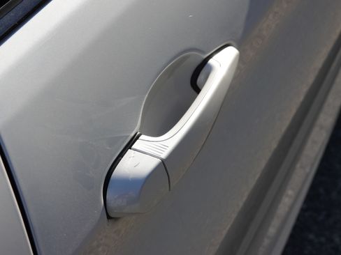 Used 2019 BMW M4 Convertible w/ Competition Package image 31