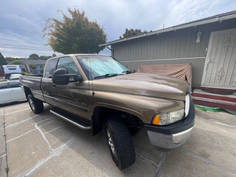 Used 2001 Dodge Ram 2500 Truck 4x4 Quad Cab image 9