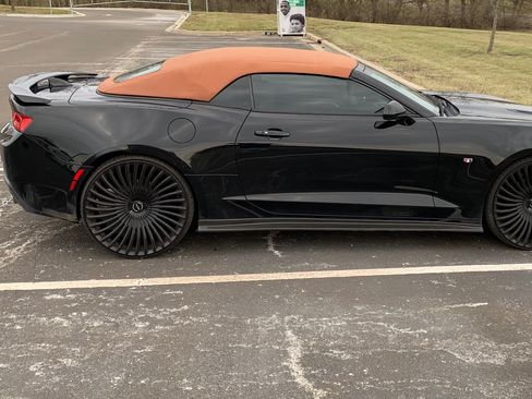 Used 2016 Chevrolet Camaro SS image 4