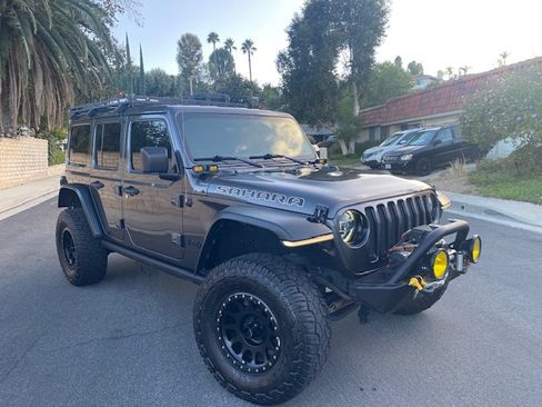 Used 2020 Jeep Wrangler Unlimited Sahara AWD/4WD image 9