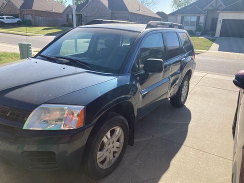 Used 2005 Mitsubishi Endeavor LS image 5