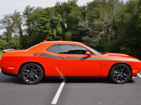 Used 2022 Dodge Challenger R/T w/ Plus Package RWD image 11