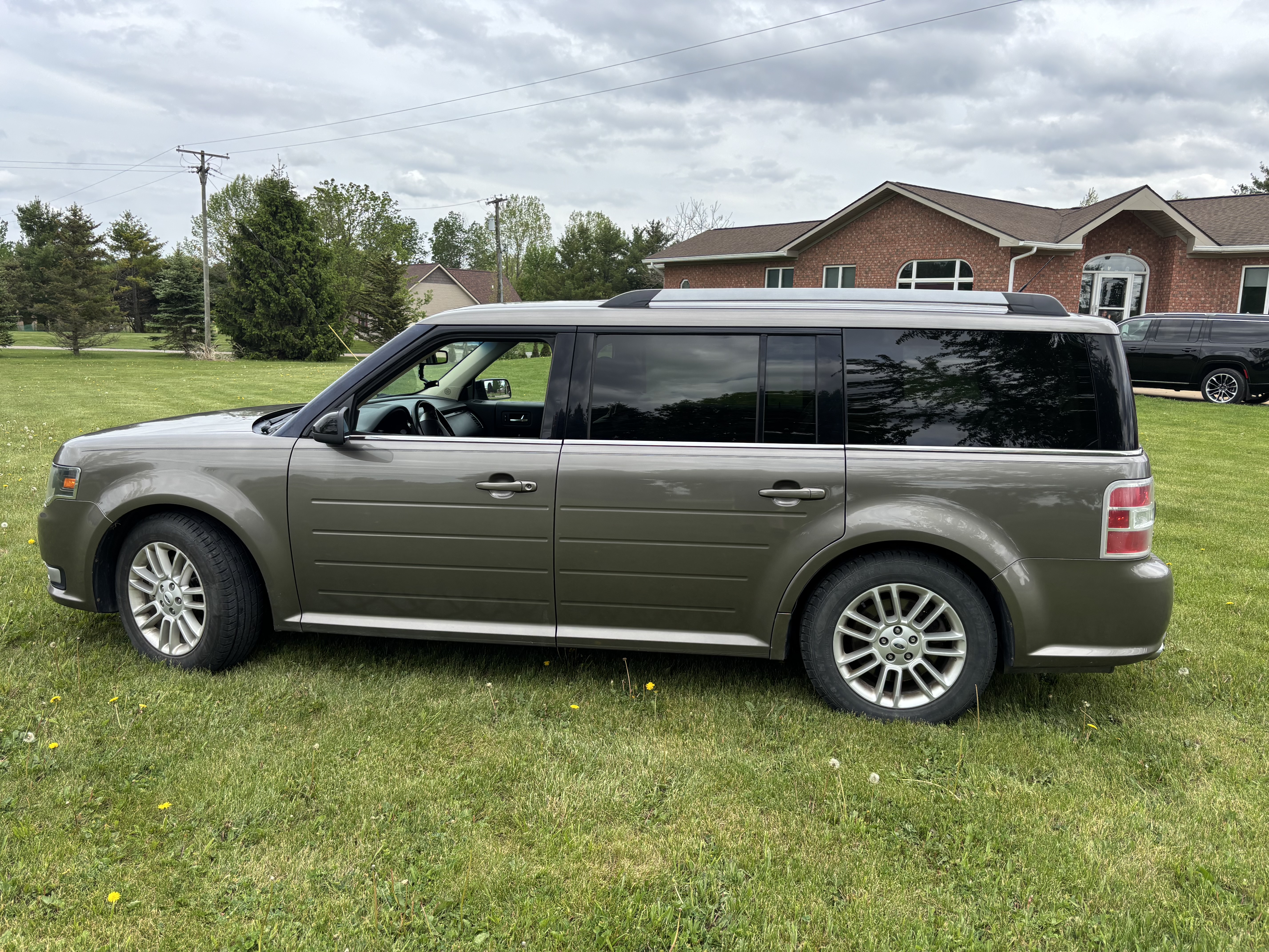 Used 2013 Ford Flex SEL FWD image 1