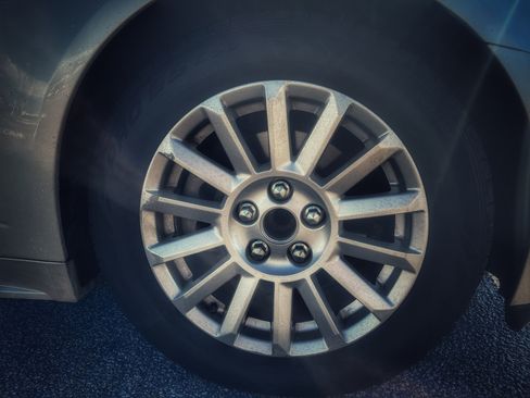 Used 2011 Cadillac CTS Luxury image 21