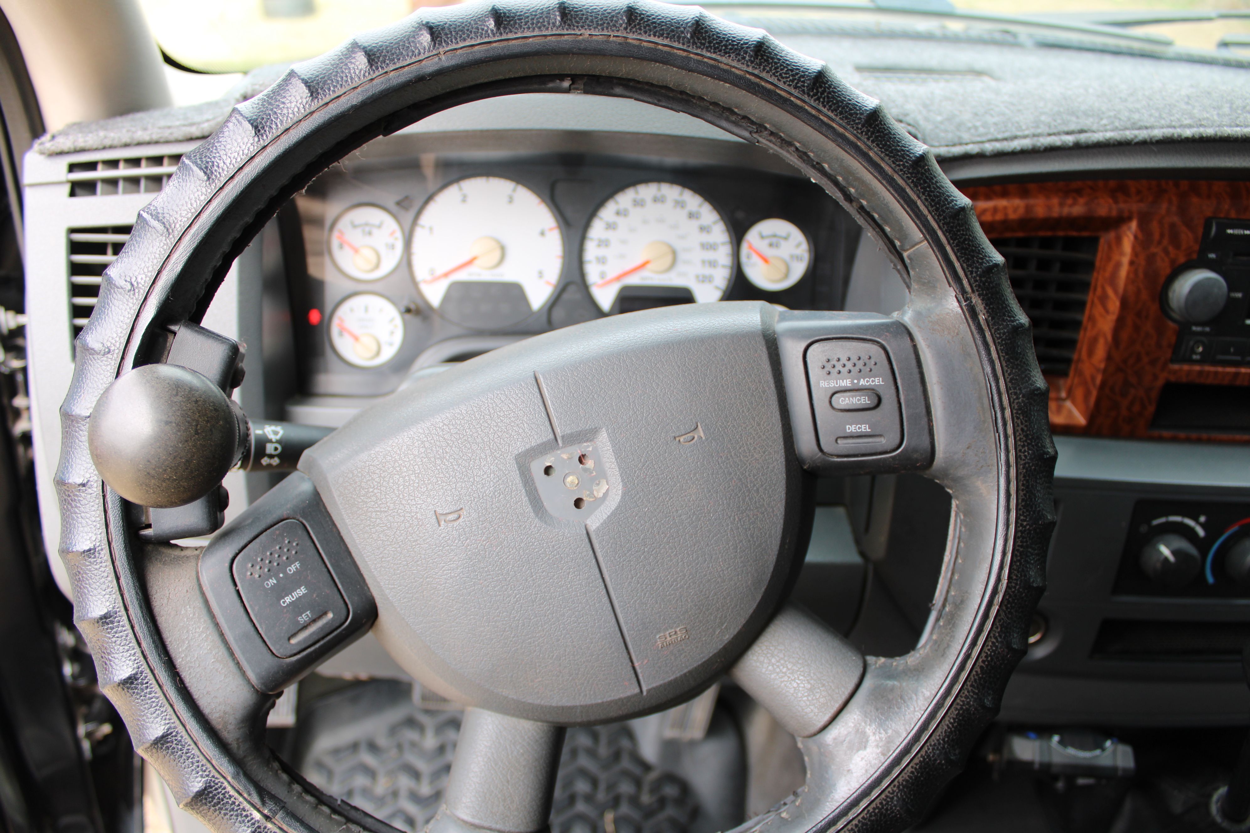 Used 2006 Dodge Ram 3500 Truck SLT AWD/4WD image 14
